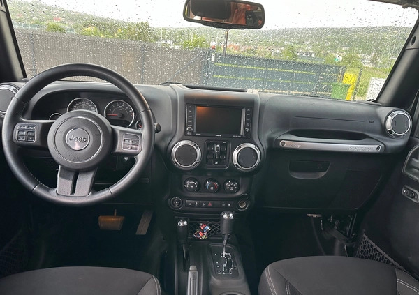 Jeep Wrangler cena 129900 przebieg: 82000, rok produkcji 2015 z Drzewica małe 742